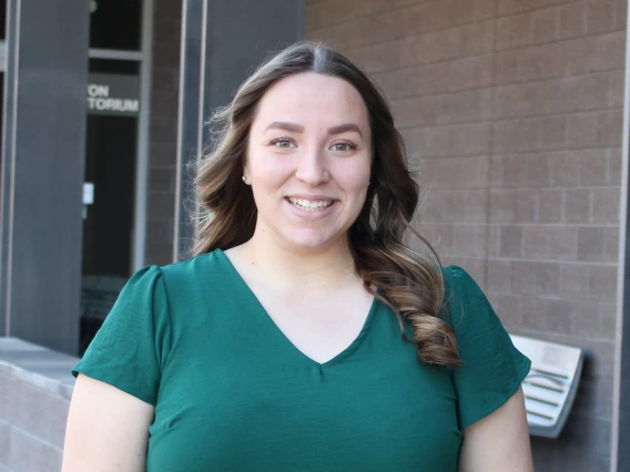 Lyndsay Mendell headshot